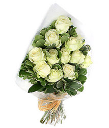  Ankara online çiçekçi , çiçek siparişi  12 li beyaz gül buketi.