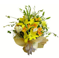  Ankara çiçek gönderme sitemiz güvenlidir  2 dal kazablanka ve kir çiçekleri