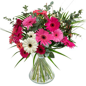 15 adet gerbera ve vazo çiçek tanzimi  Ankara online çiçek gönderme sipariş 