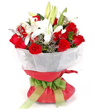 Ankara İnternetten çiçek siparişi  1 dal kazablanka 11 adet kırmızı gül buketi