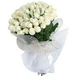  Ankara kaliteli taze ve ucuz çiçekler  51 adet beyaz gülden buket tanzimi