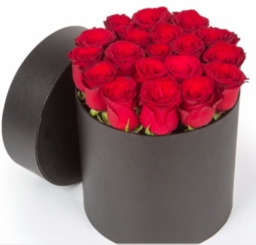 21 adet siyah kutuda kırmızı gül  Ankara İnternetten çiçek siparişi 
